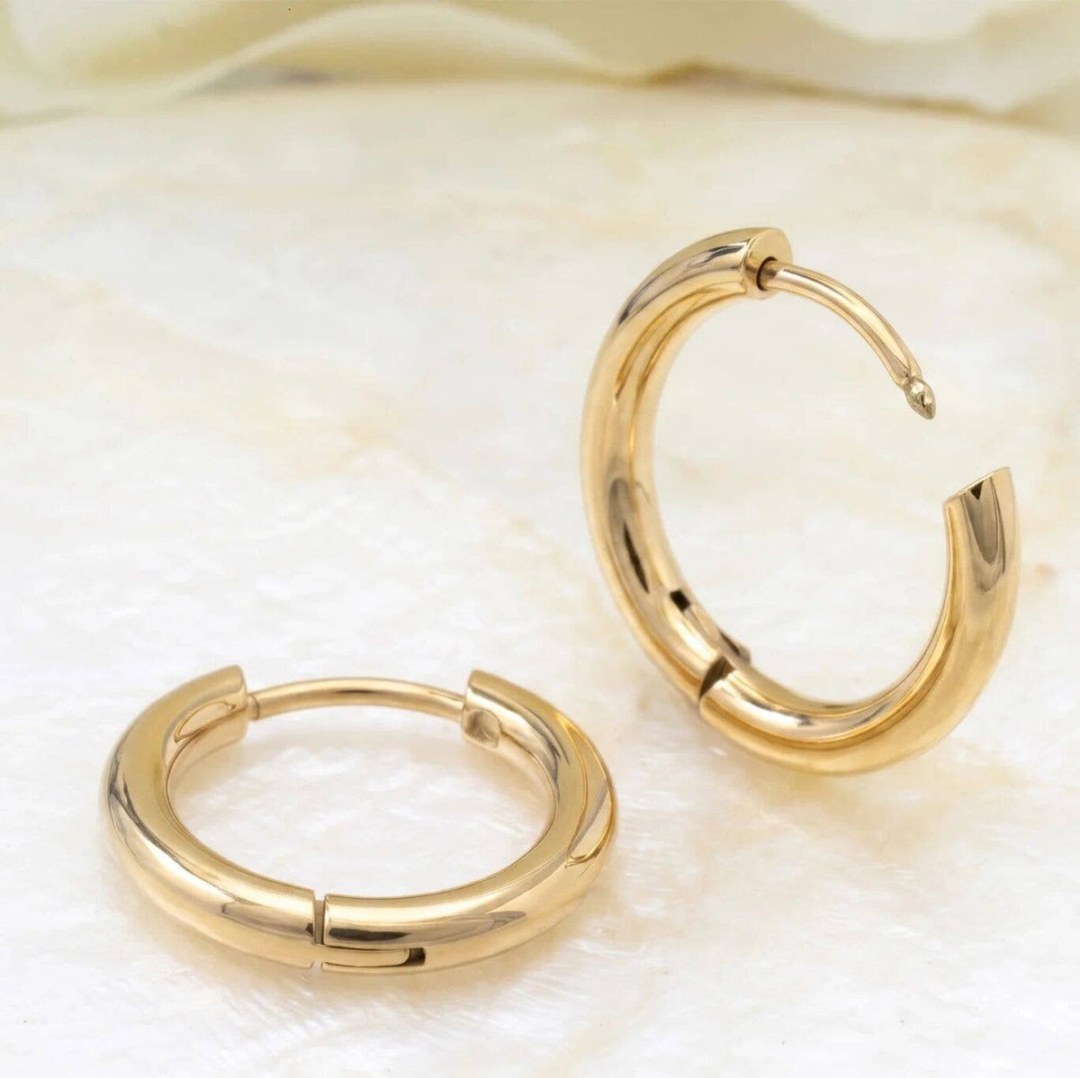 Circle Huggie Hoop Earrings 14K Gold Filled PLUS™