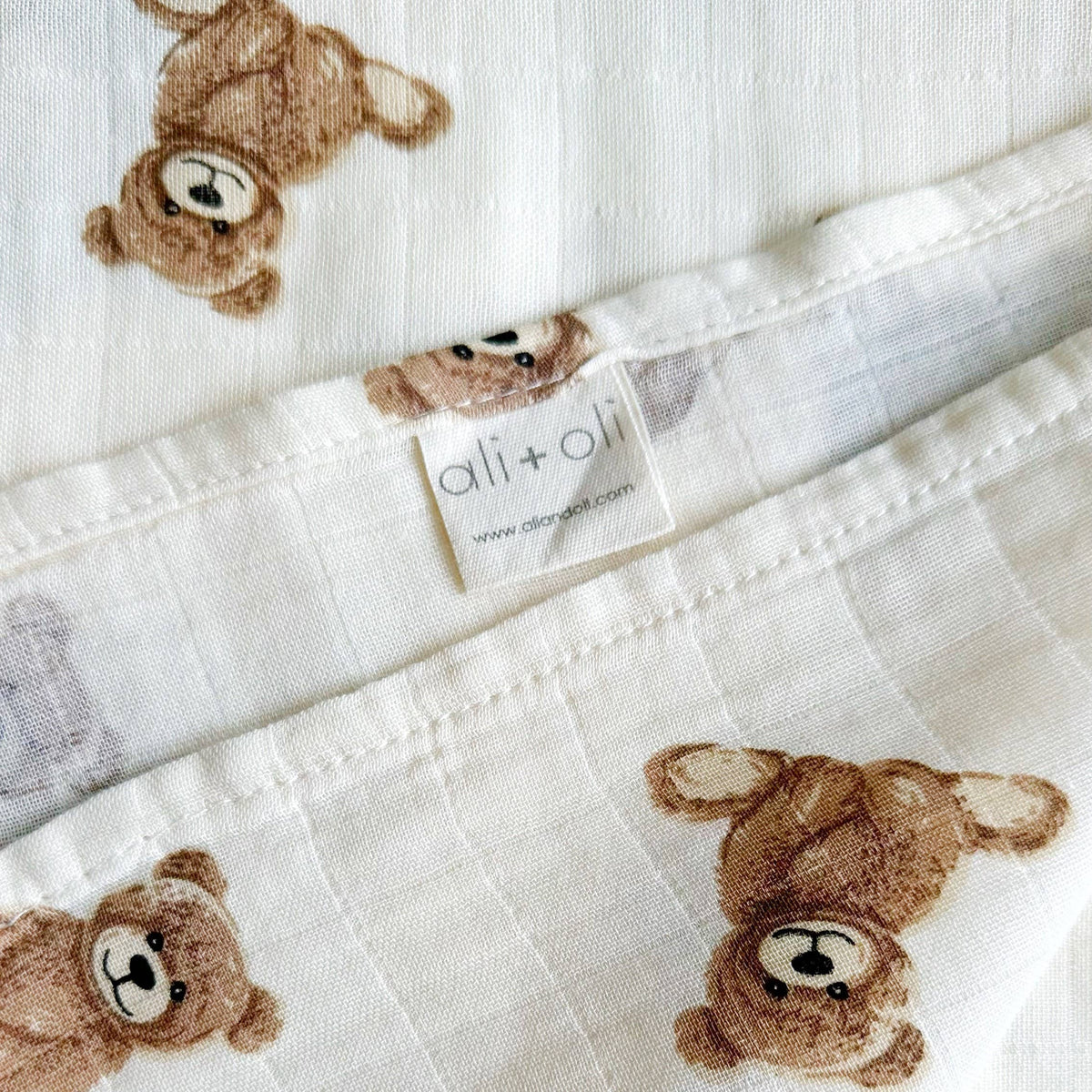 Bamboo Muslin Swaddle Baby Blanket (Teddy Bear)